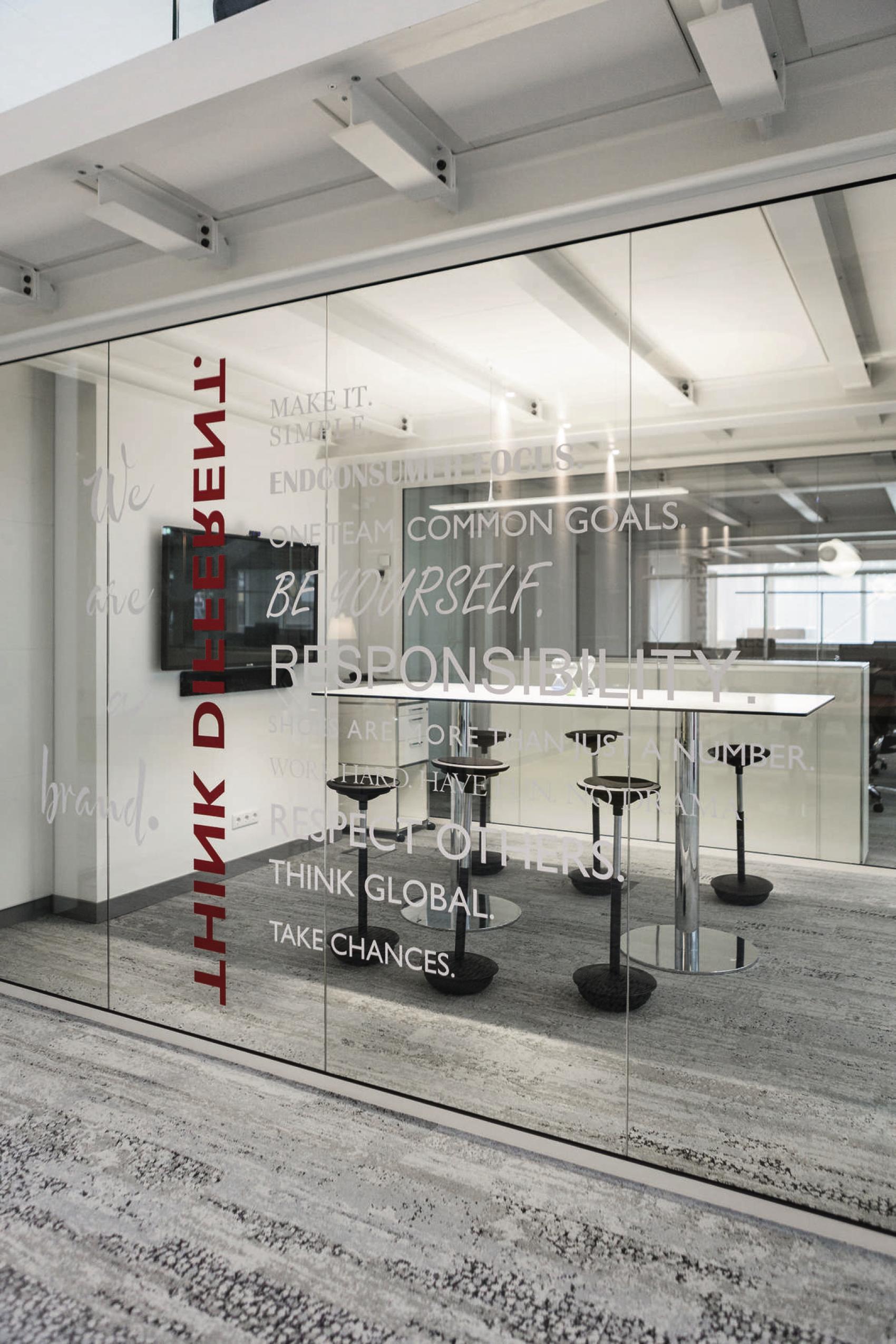 STITZ 2 by Wilkhahn 009